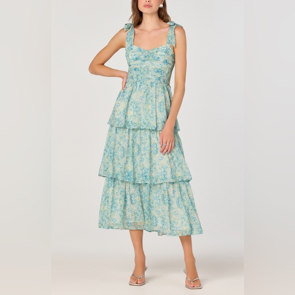 ASTR The Label tiered midi dress